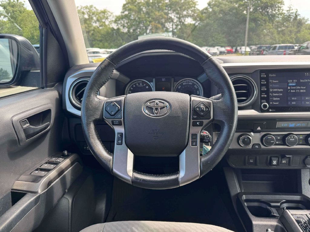Used 2022 Toyota Tacoma SR5 AWD/4WD image 21