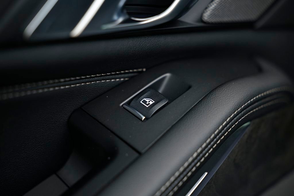 New 2026 BMW X5 sDrive40i w/ M Sport Package image 25