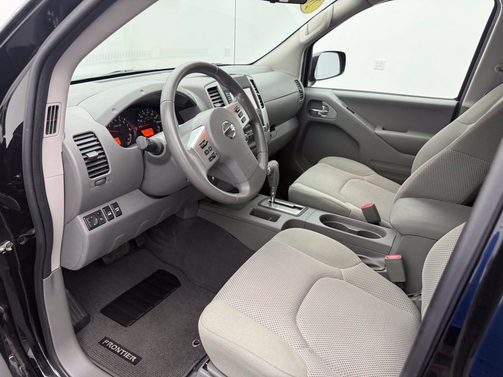 Used 2019 Nissan Frontier SV AWD/4WD image 16