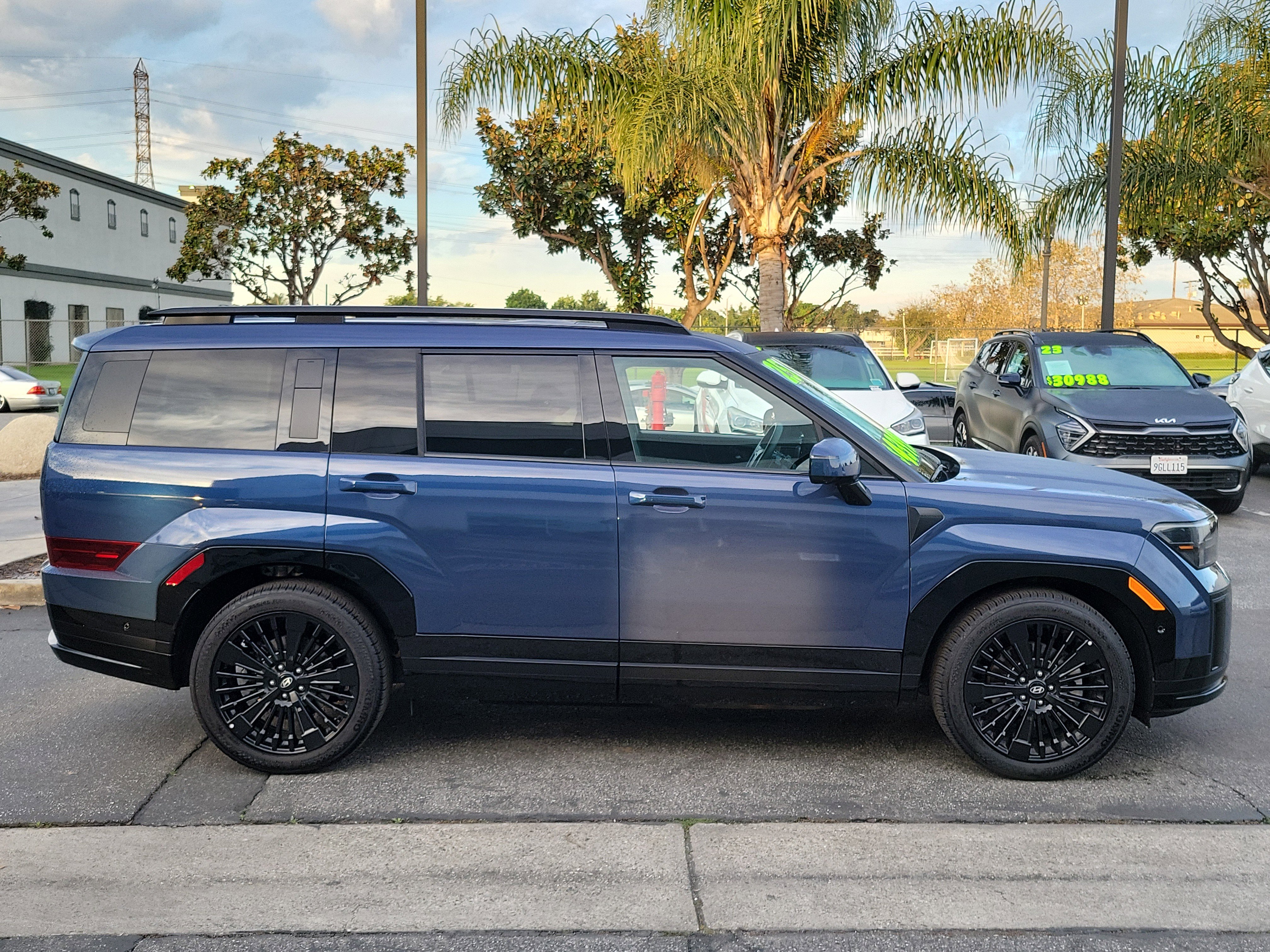 Certified 2025 Hyundai Santa Fe Calligraphy image 5