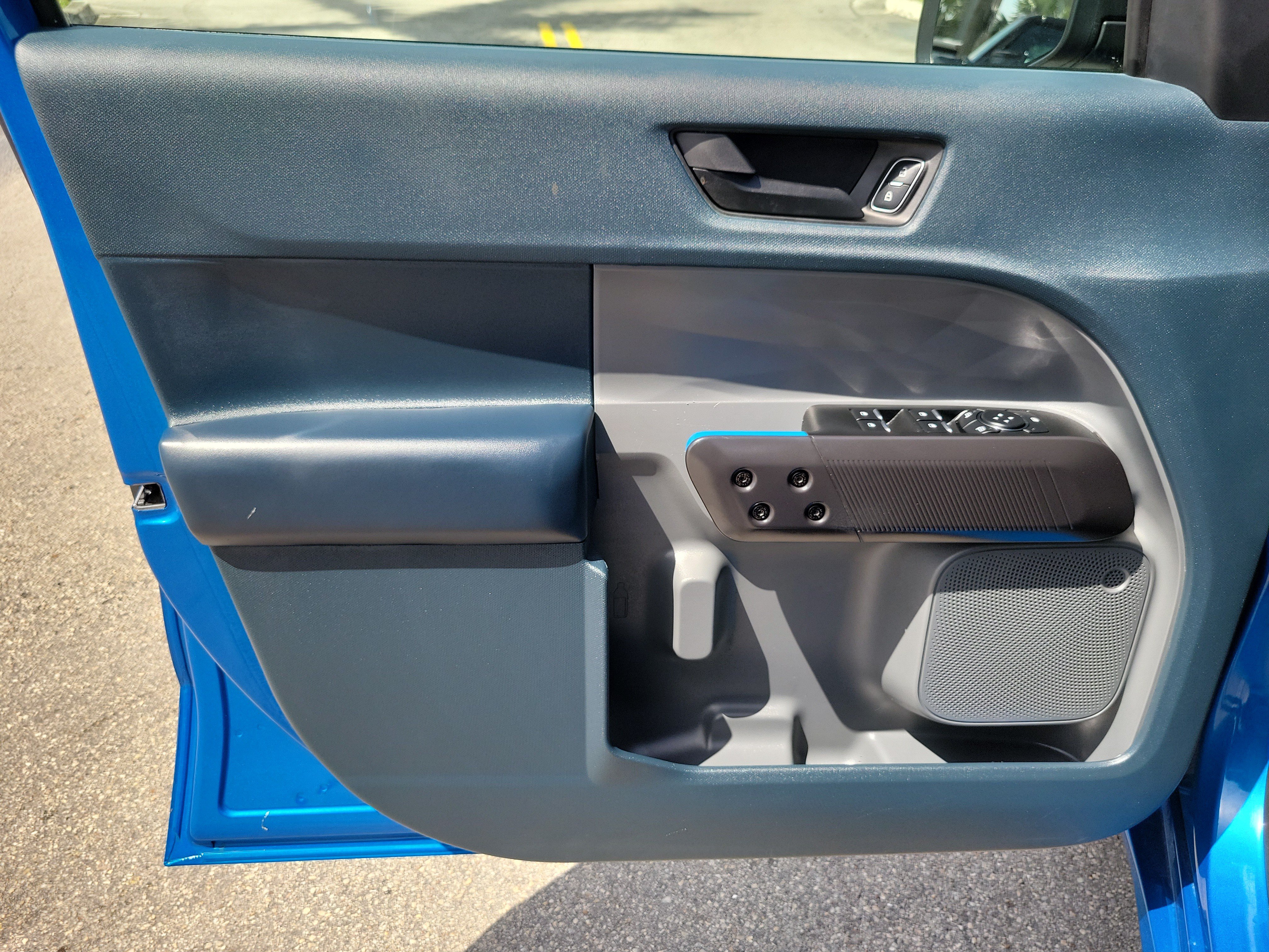 Used 2025 Ford Maverick Lobo AWD/4WD image 23