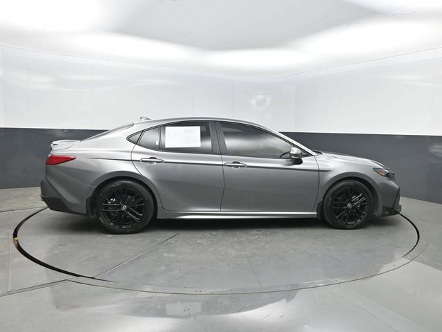 Used 2025 Toyota Camry SE FWD image 35