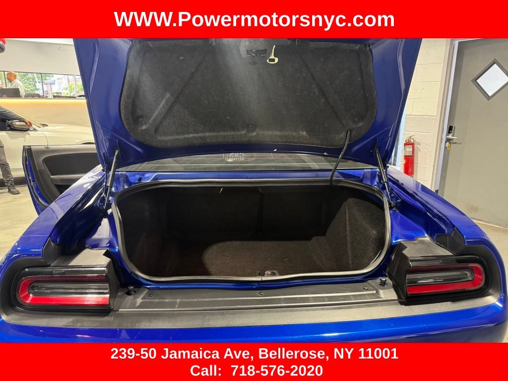 Used 2022 Dodge Challenger R/T w/ Shaker Package RWD image 15