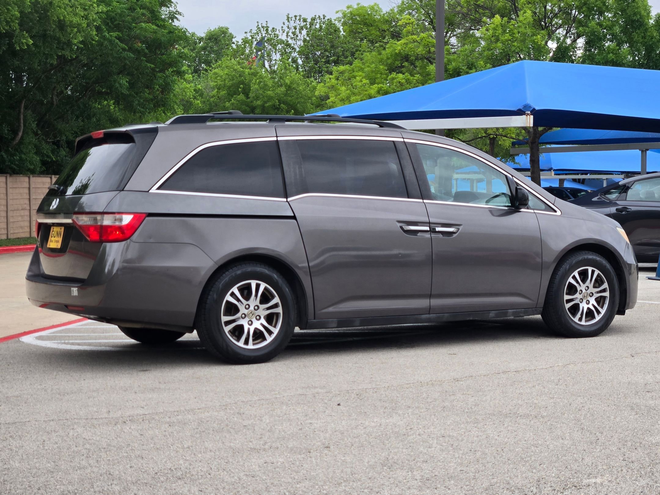 Used 2012 Honda Odyssey EX-L image 3