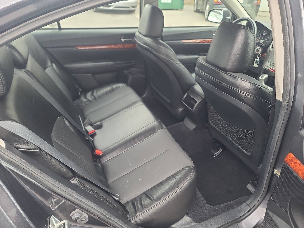 Used 2011 Subaru Legacy 3.6R Limited AWD/4WD image 14