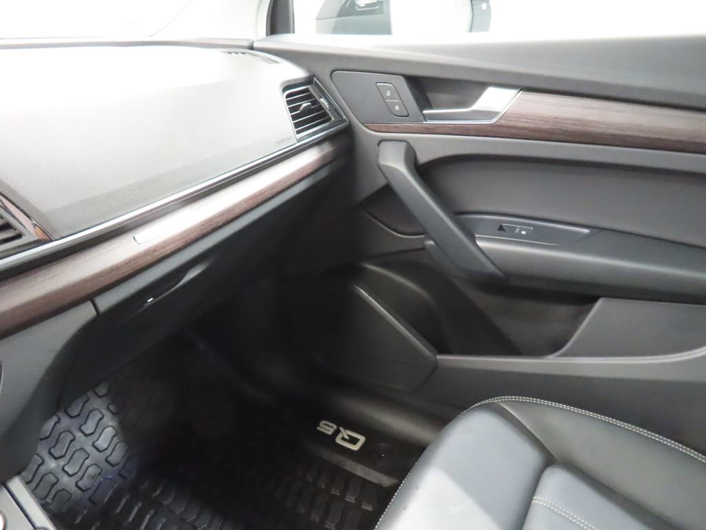 Used 2023 Audi Q5 2.0T Premium w/ Convenience Package AWD/4WD image 22
