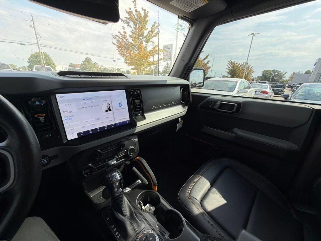 Used 2023 Ford Bronco Badlands AWD/4WD image 12