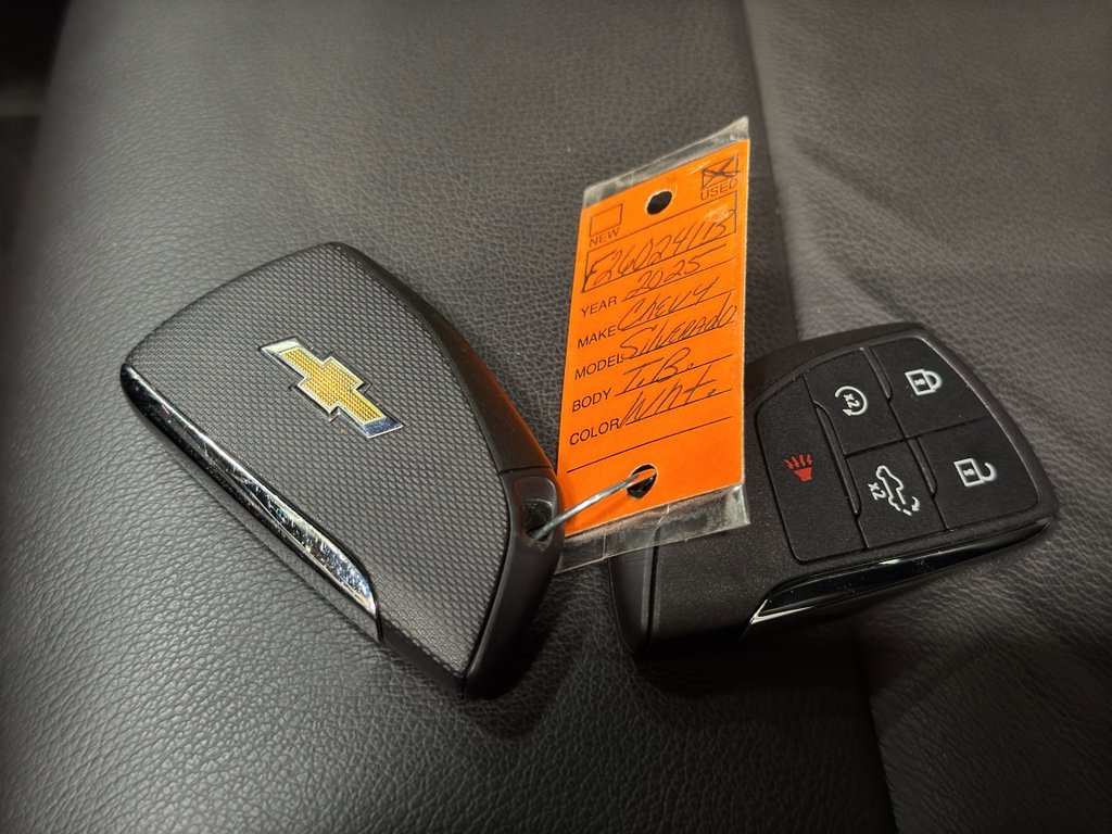 Used 2025 Chevrolet Silverado 1500 LT Trail Boss w/ LT Trail Boss Premium Package image 44