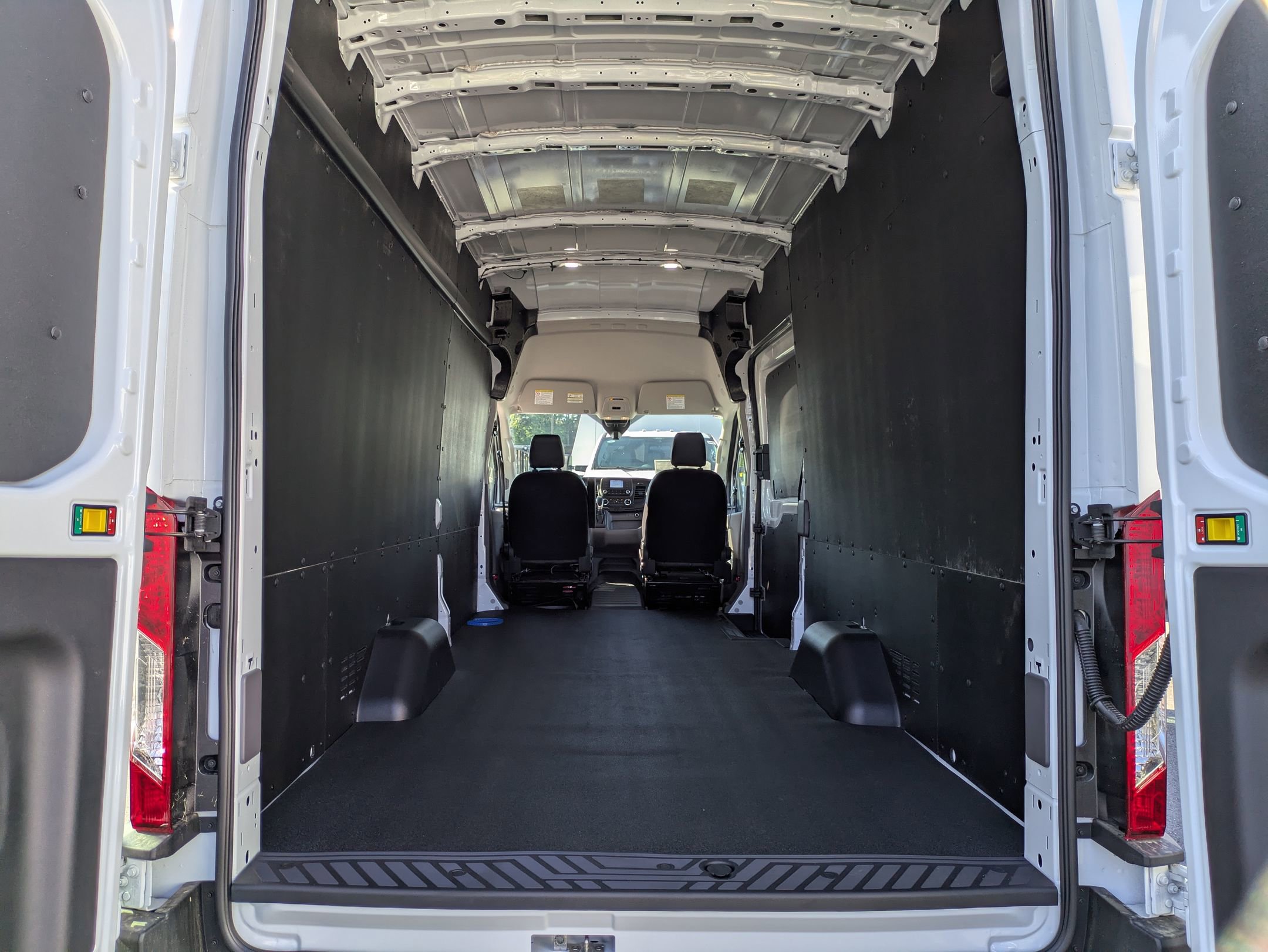 New 2025 Ford Transit 250 148 High Roof Extended w/ Load Area Protection Package image 23
