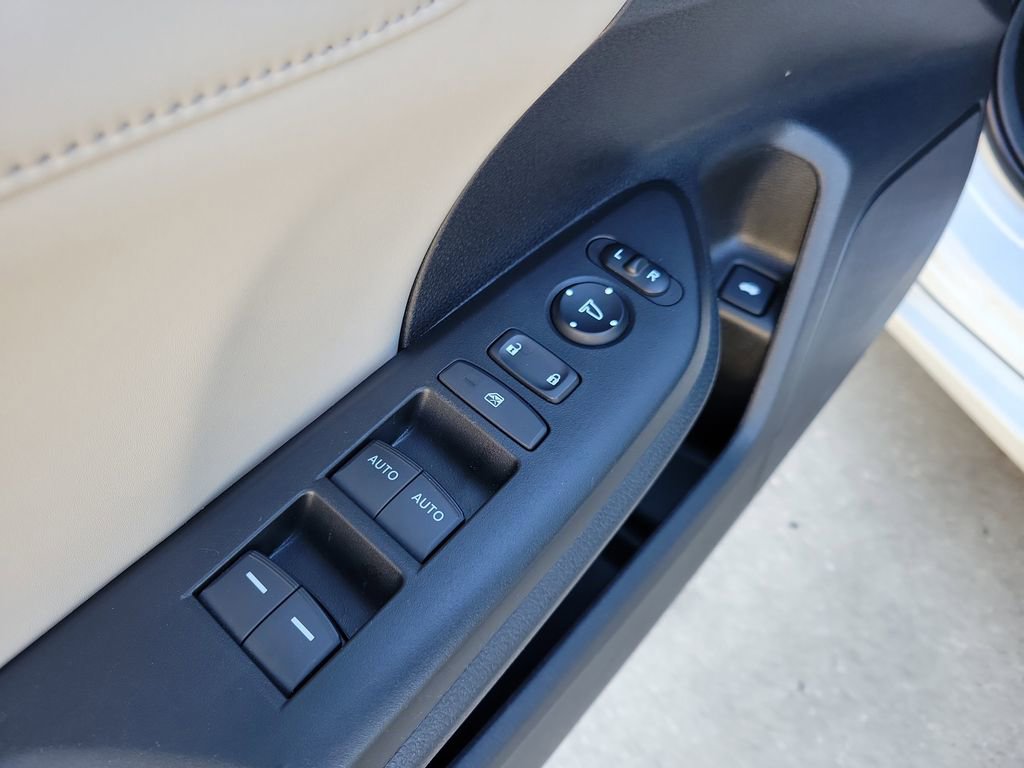 Certified 2021 Honda Insight Touring image 19