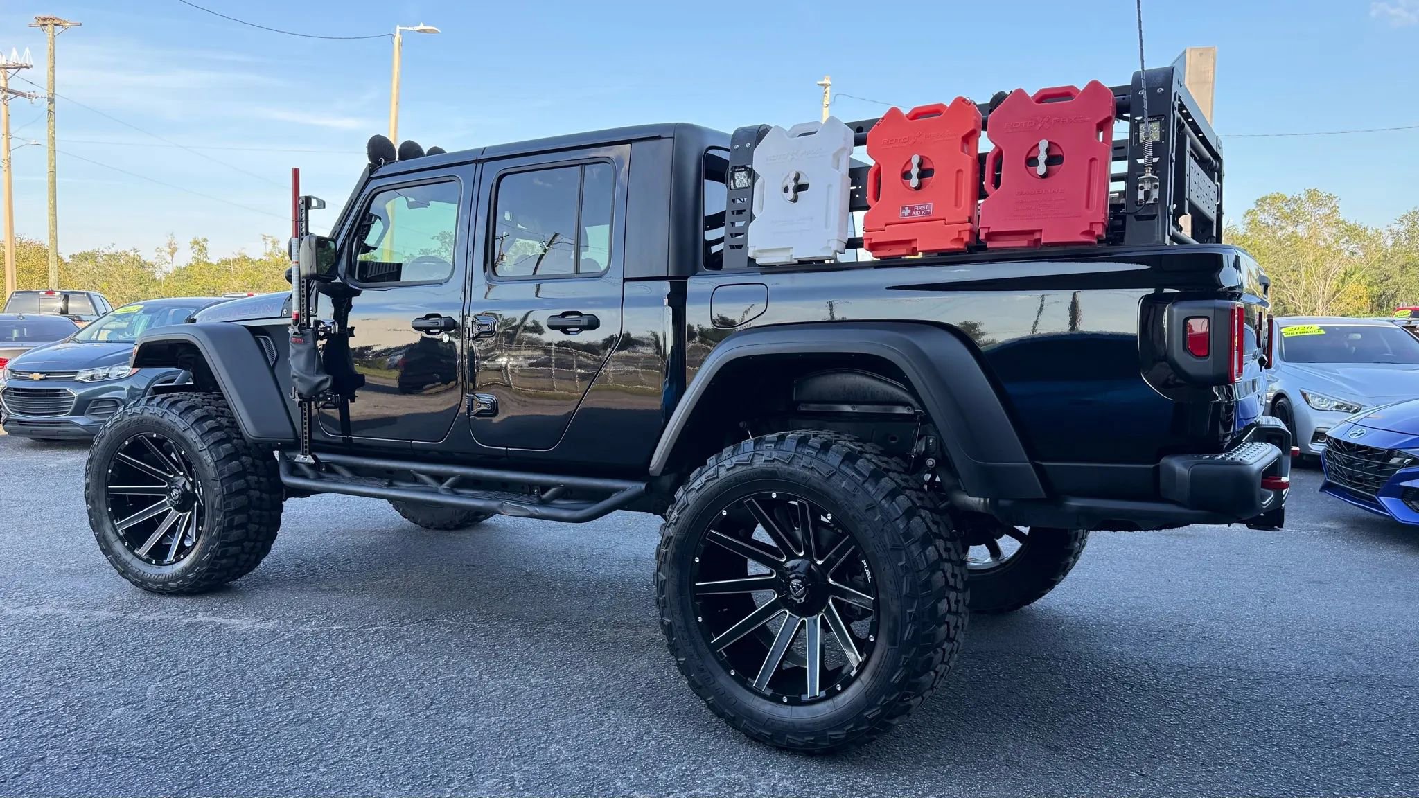 Used 2020 Jeep Gladiator Rubicon w/ Trailer Tow Package image 7