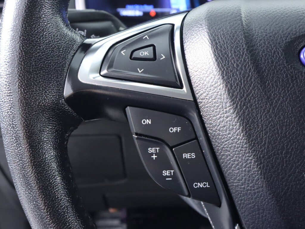 Used 2022 Ford Edge Titanium image 12