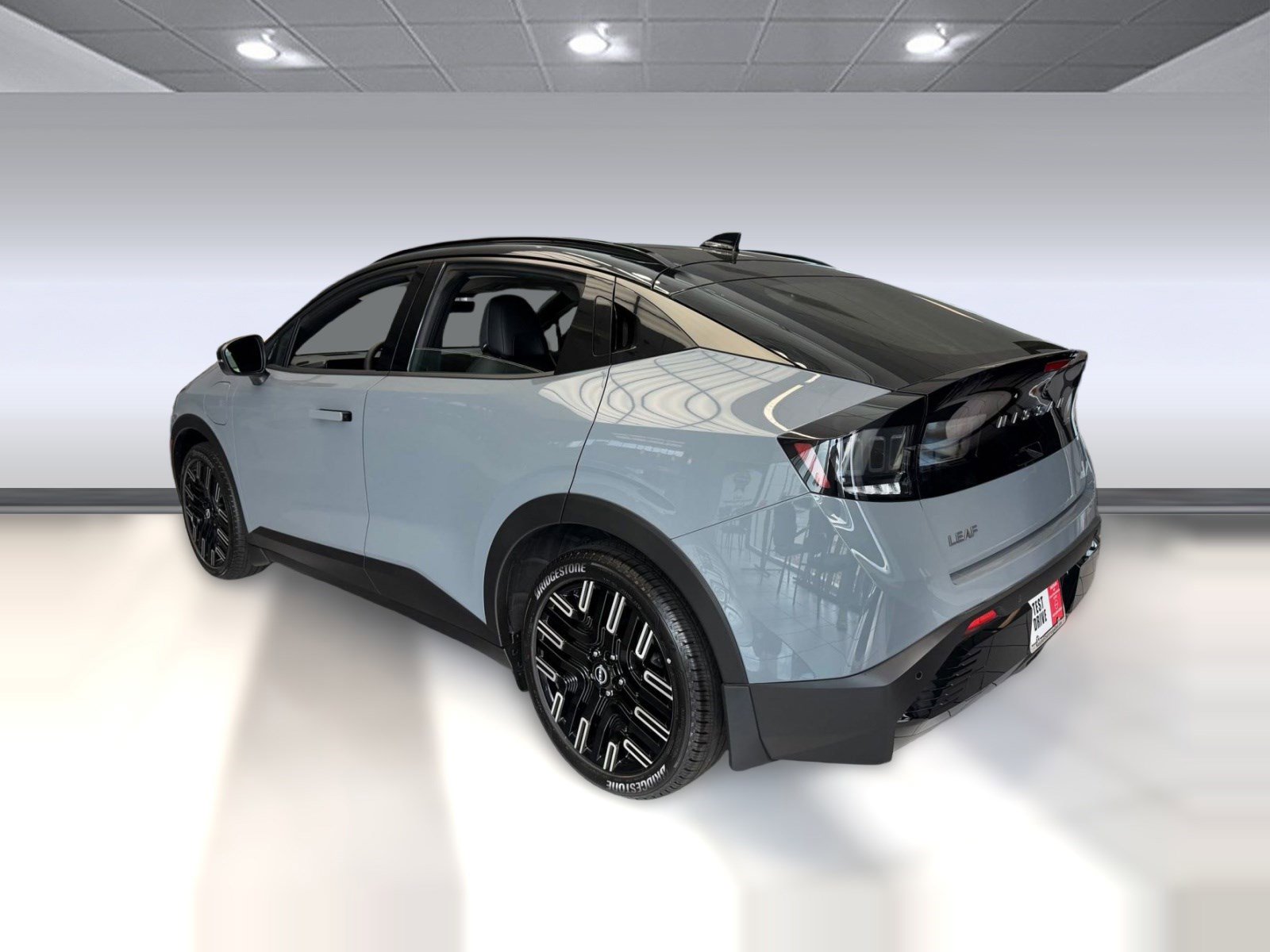 New 2026 Nissan Leaf Platinum+ FWD image 3