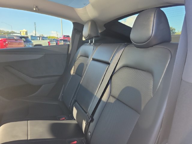 Used 2026 Tesla Model Y Long Range RWD image 12