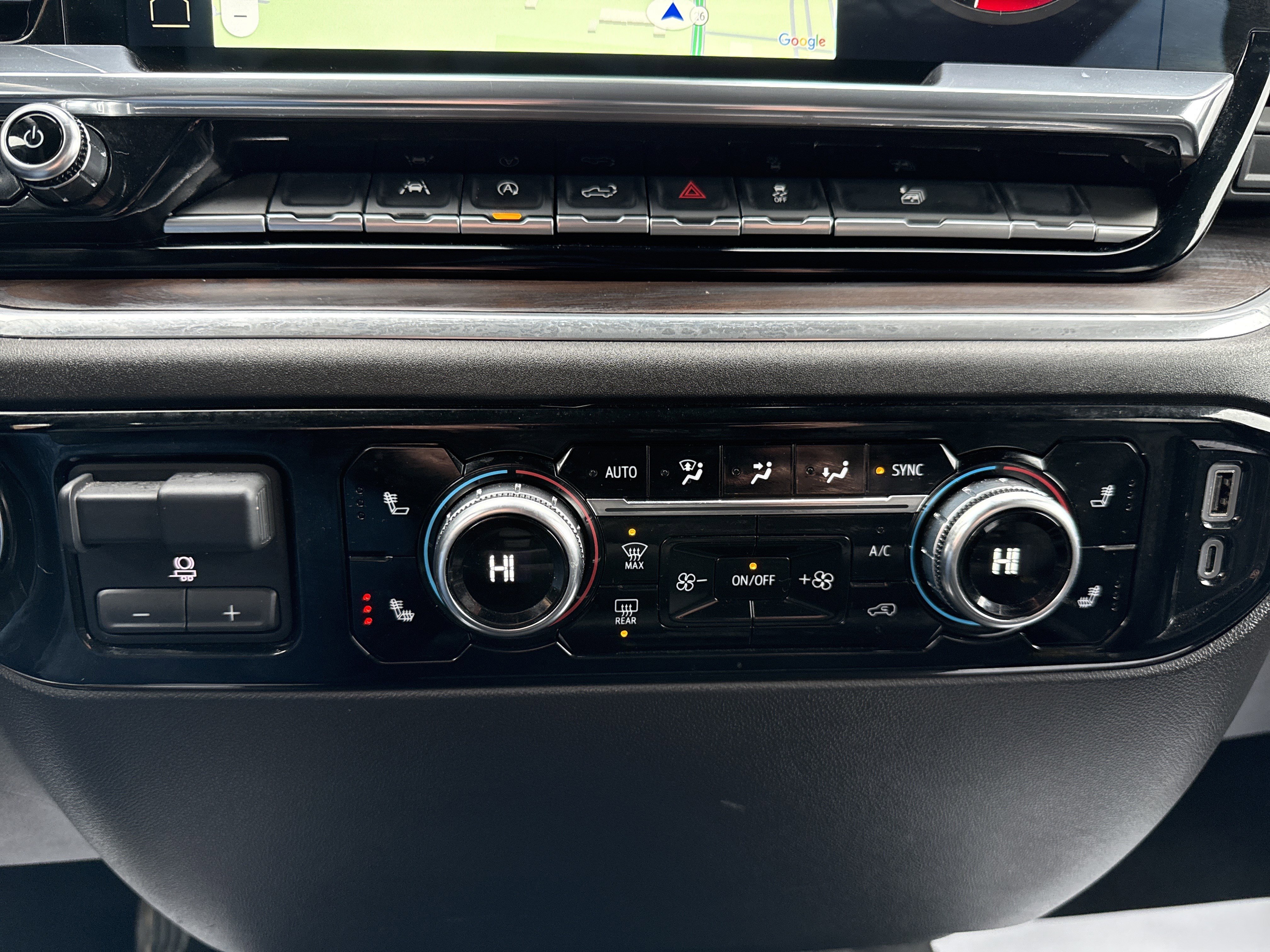 Used 2025 GMC Sierra 1500 SLT image 28