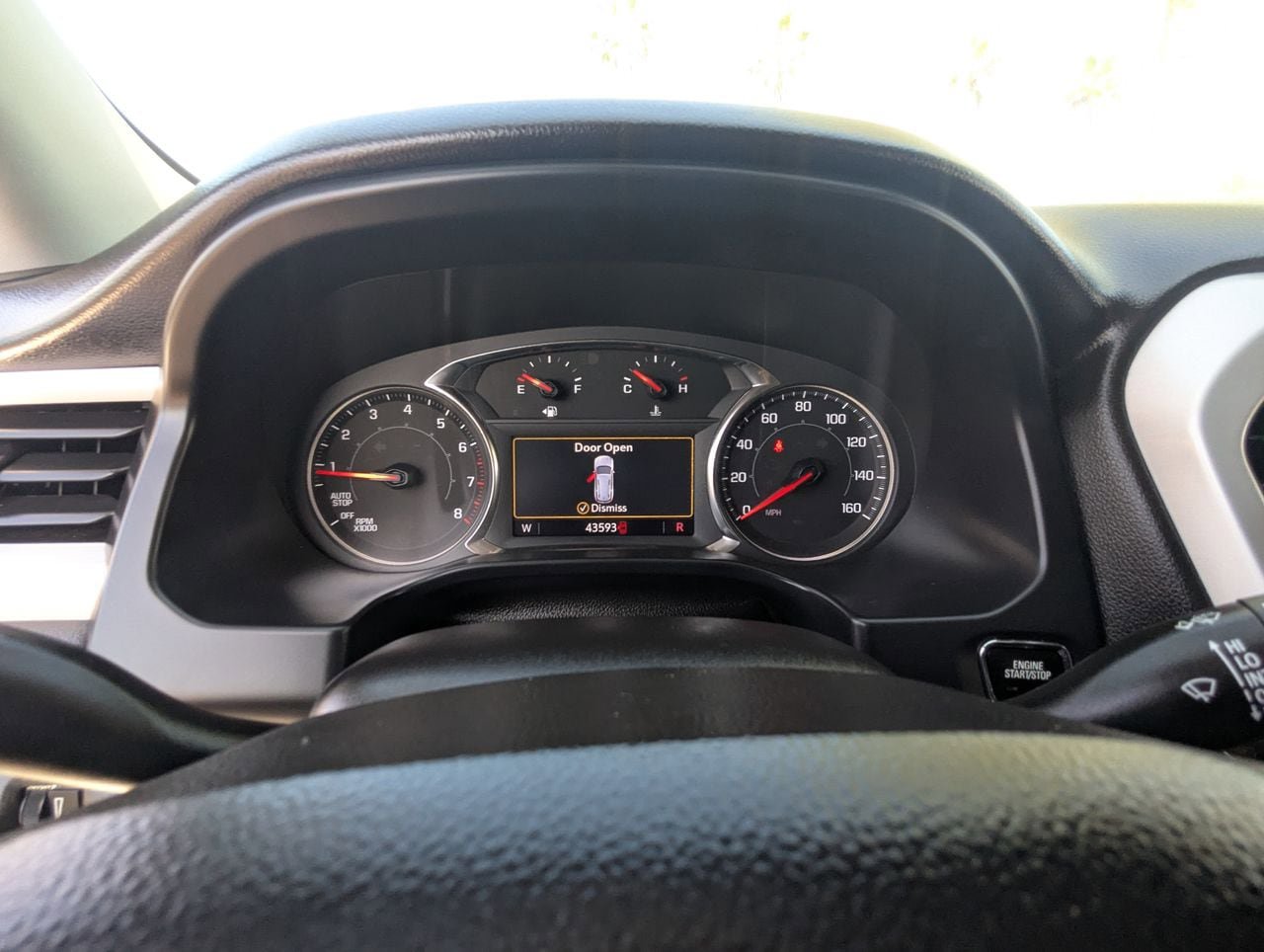 Used 2023 GMC Acadia SLT FWD image 30