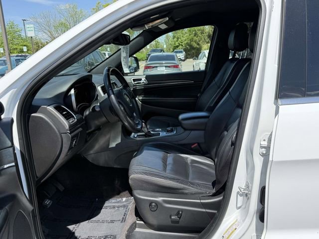 Used 2018 Jeep Grand Cherokee Limited AWD/4WD image 17