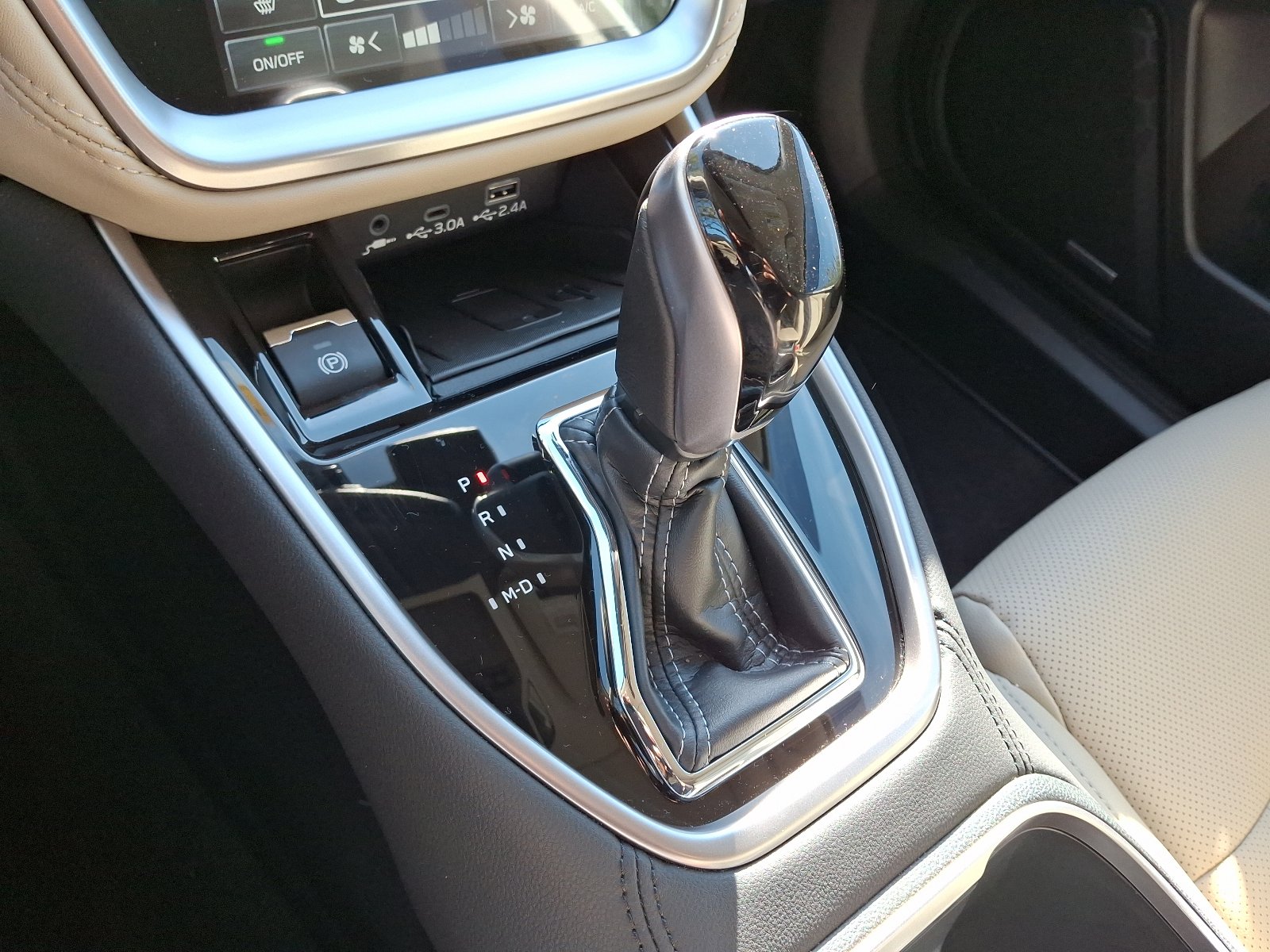 Used 2025 Subaru Legacy Limited w/ Tech Package #3 image 16