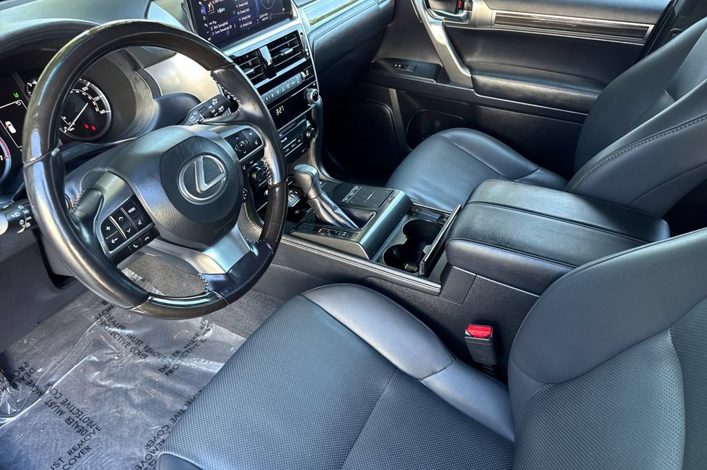 Used 2022 Lexus GX 460 Premium w/ Premium Package AWD/4WD image 9