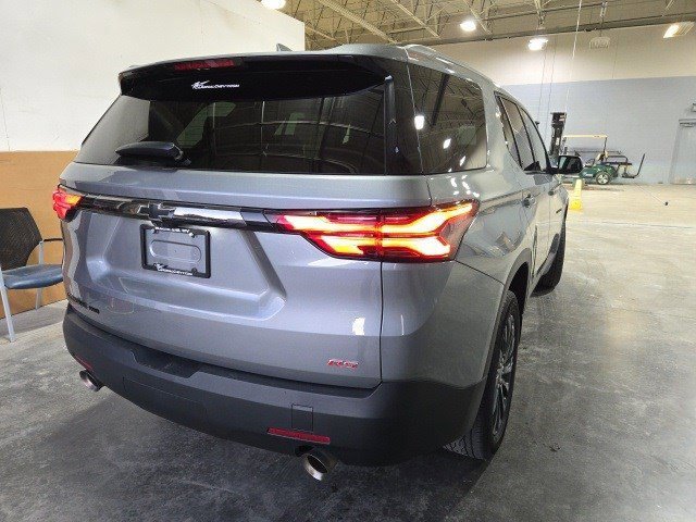 Used 2023 Chevrolet Traverse RS image 4