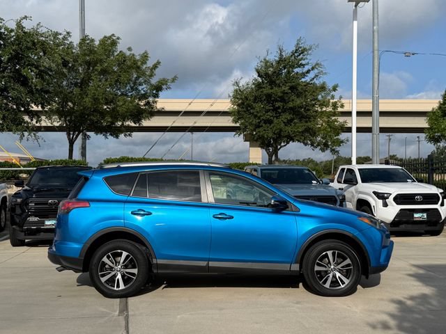 Used 2018 Toyota RAV4 XLE w/ Plus Extra Value Package FWD image 7