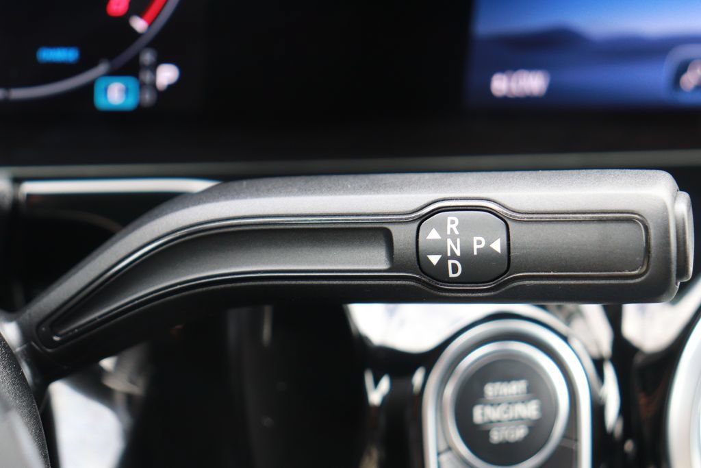 Used 2025 Mercedes-Benz GLA 250 image 24