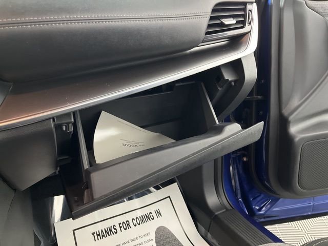 Used 2022 Nissan Rogue SV image 37