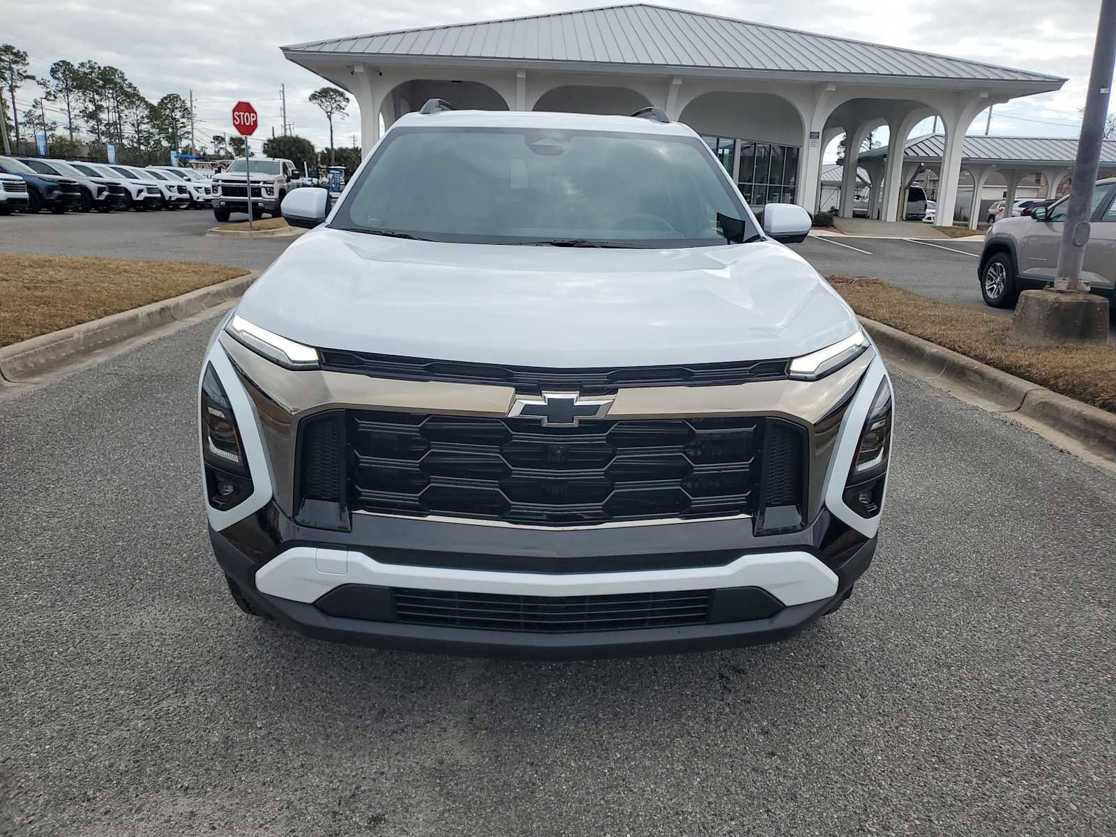 New 2026 Chevrolet Equinox ACTIV w/ Safety and Technology Package image 9