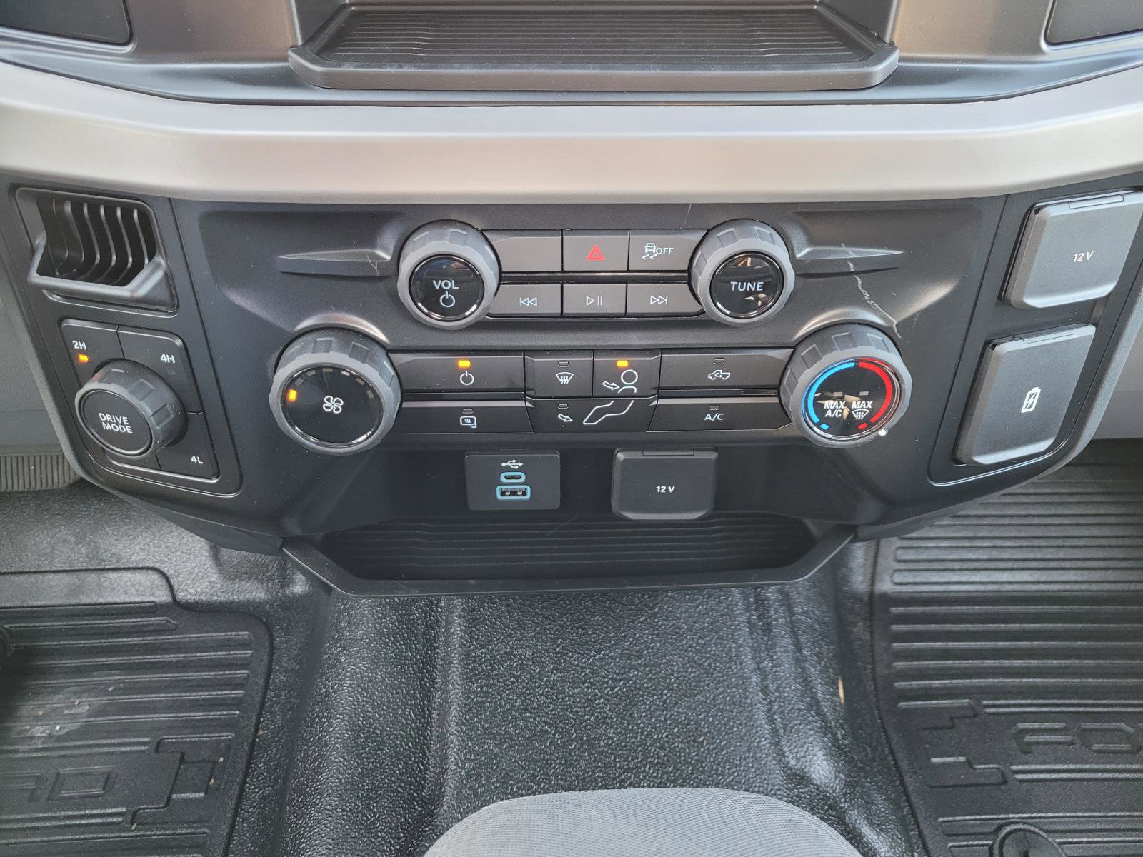 New 2026 Ford F250 XL image 18