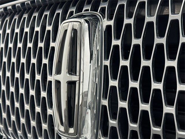 Used 2022 Lincoln Navigator Reserve image 16