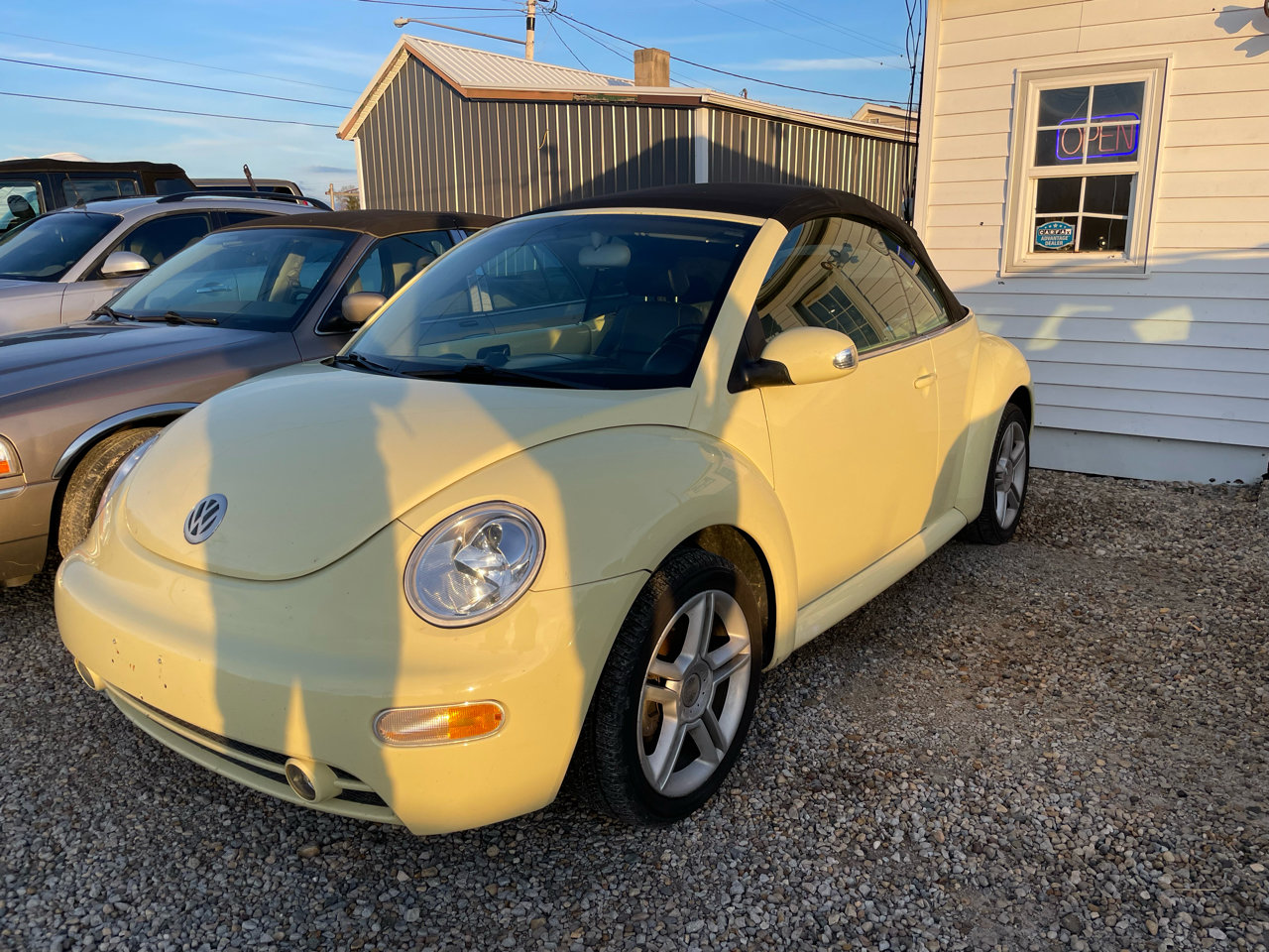Used 2005 Volkswagen Beetle GLS image 1