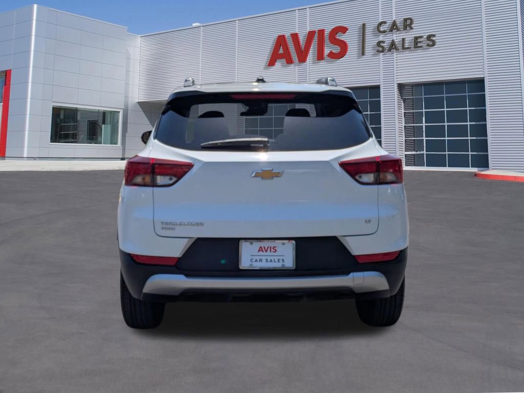 Used 2025 Chevrolet TrailBlazer LT AWD/4WD image 7