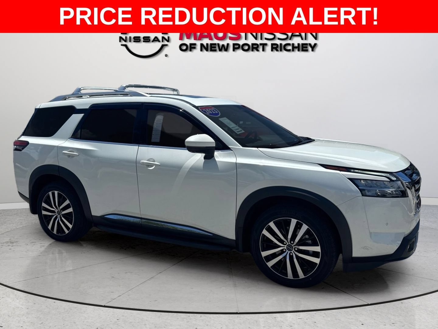 Certified 2023 Nissan Pathfinder Platinum w/ Lighting Package (N93)