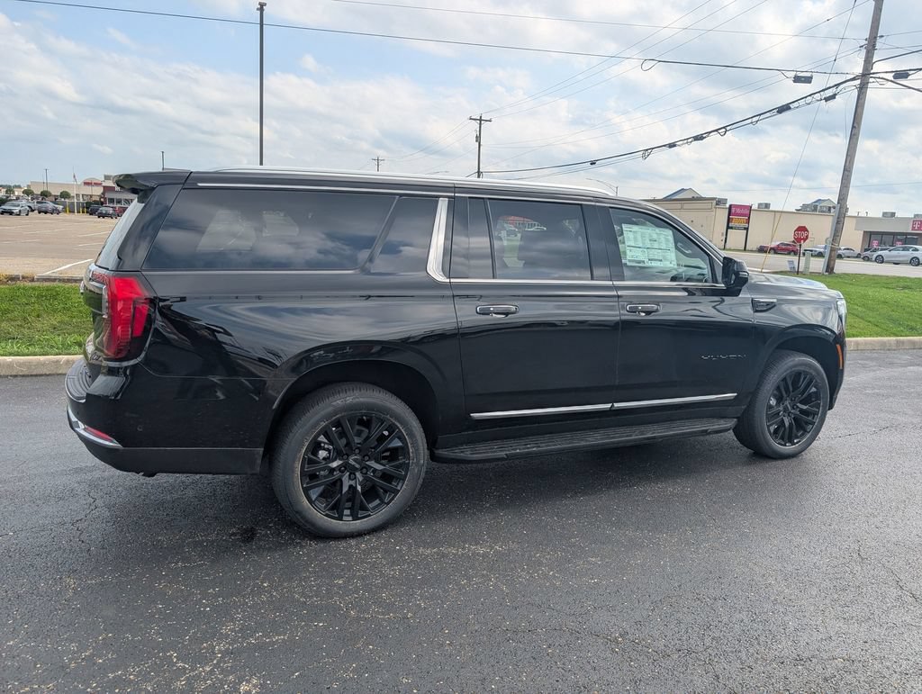 New 2026 GMC Yukon XL Elevation w/ Elevation Premium Package AWD/4WD image 9