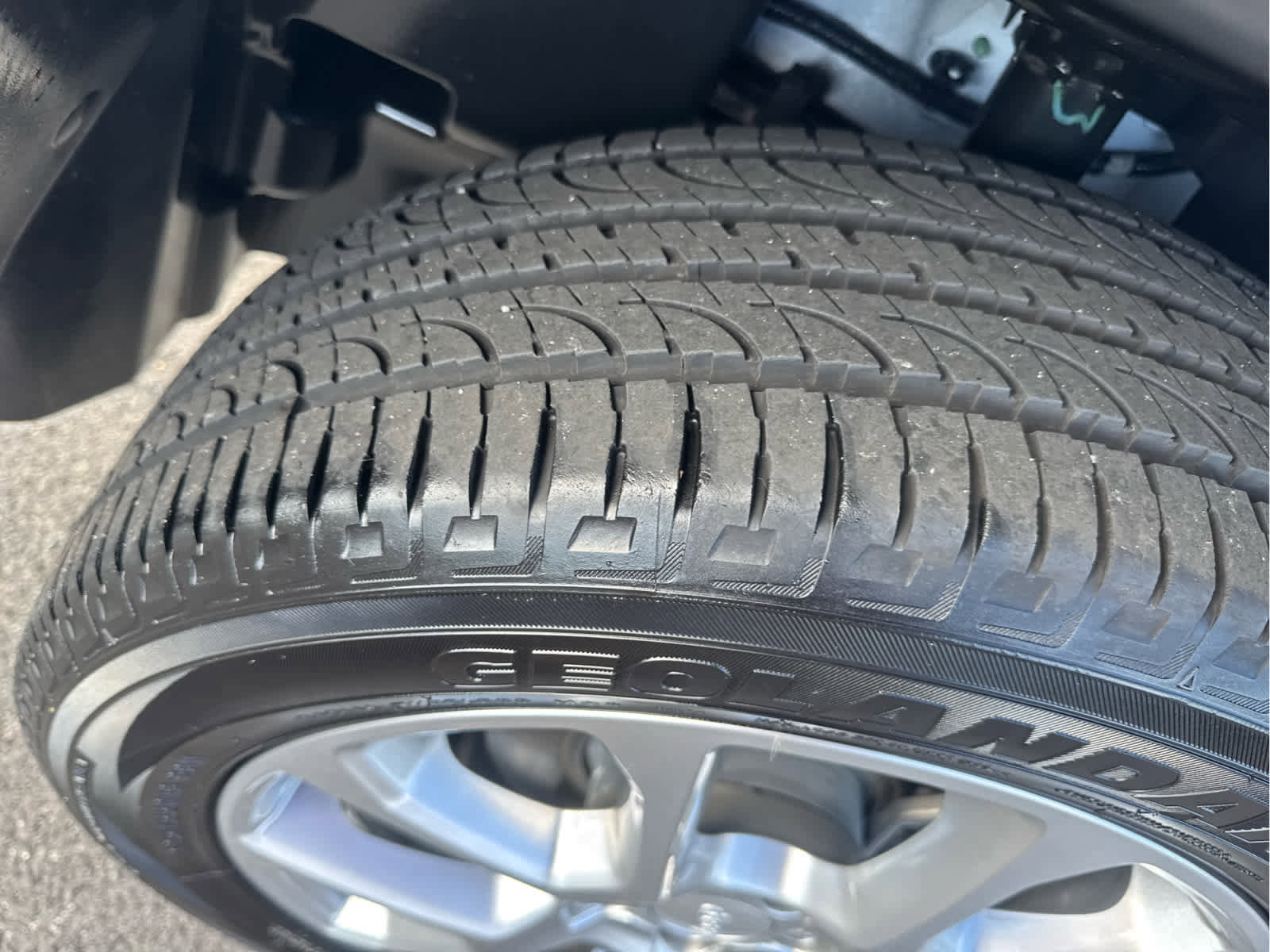 Certified 2024 Jeep Compass Latitude image 12