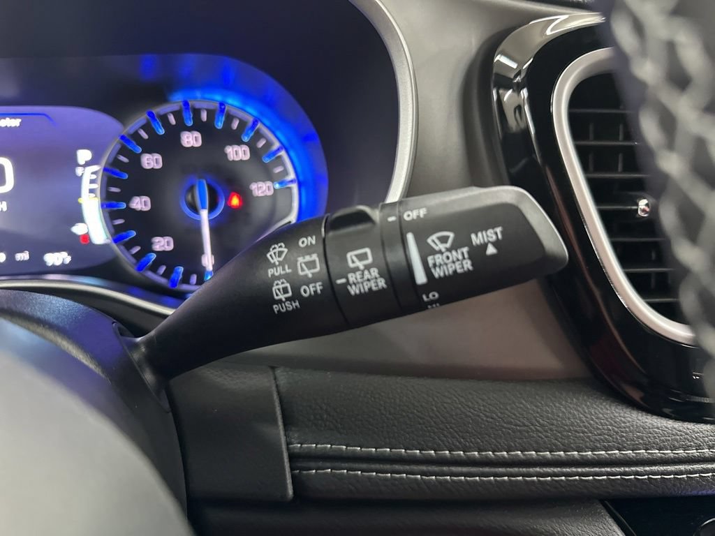 New 2027 Chrysler Pacifica Select FWD image 36