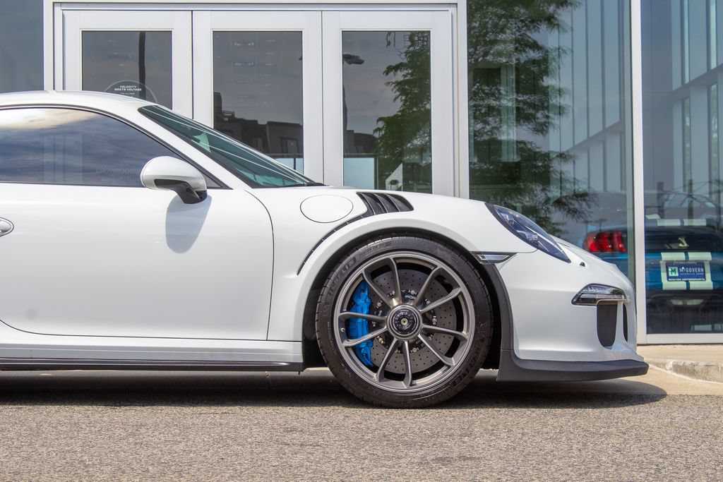 Used 2016 Porsche 911 GT3 RS RWD image 5