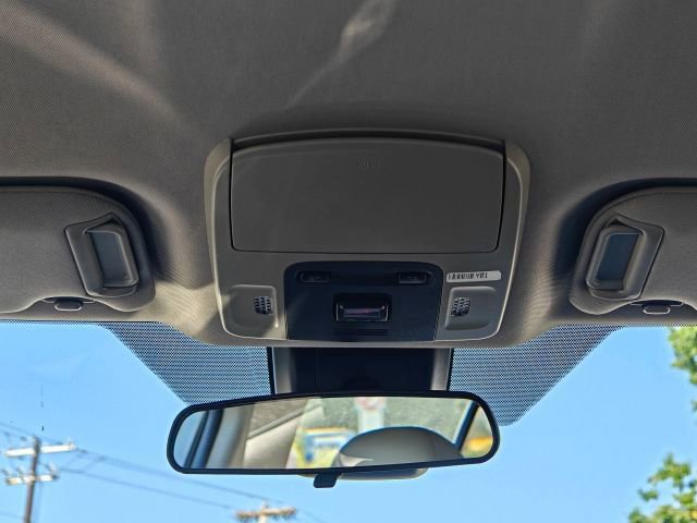 Used 2022 Toyota Camry SE FWD image 22