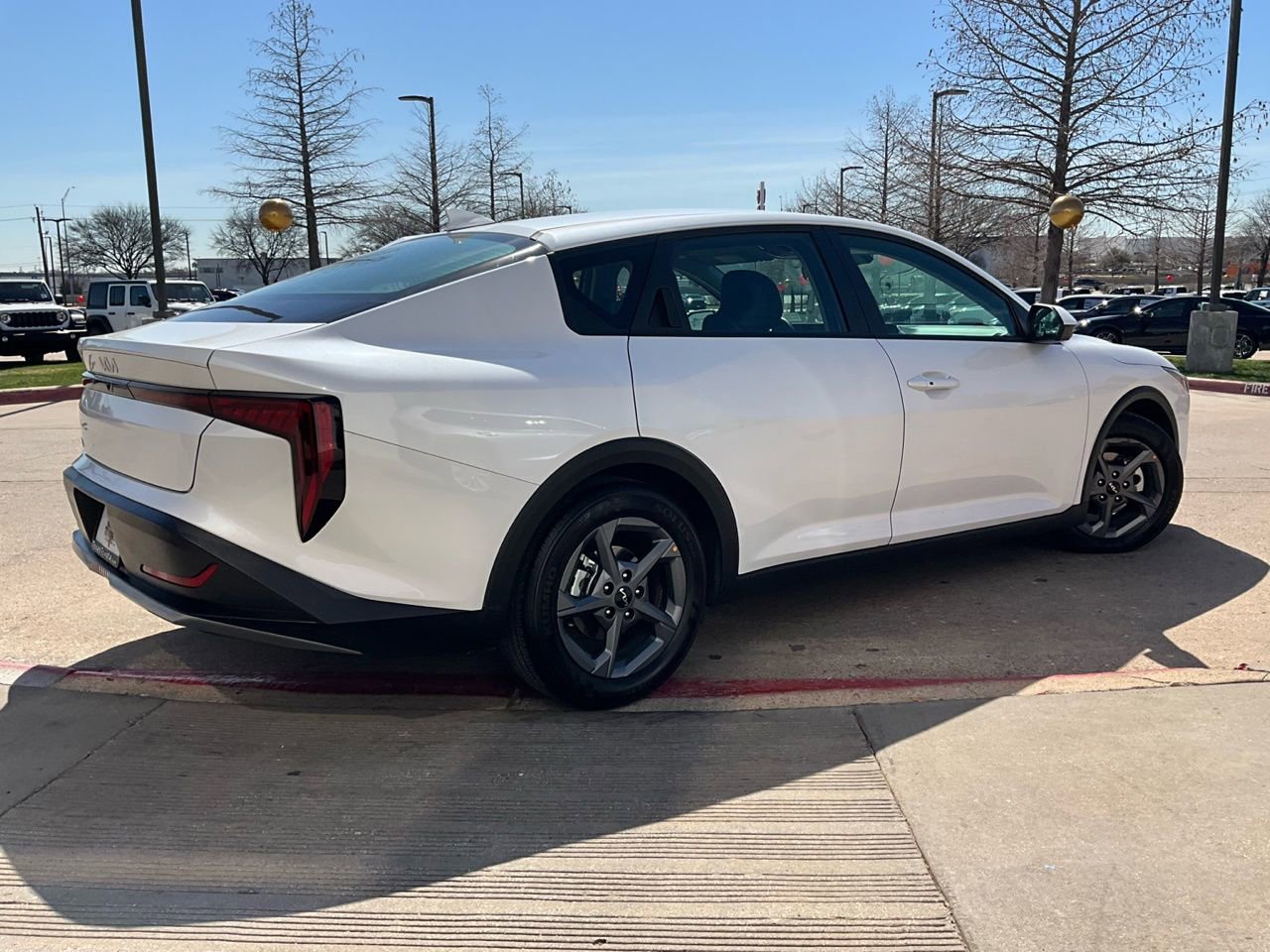 Used 2025 Kia K4 LXS image 6