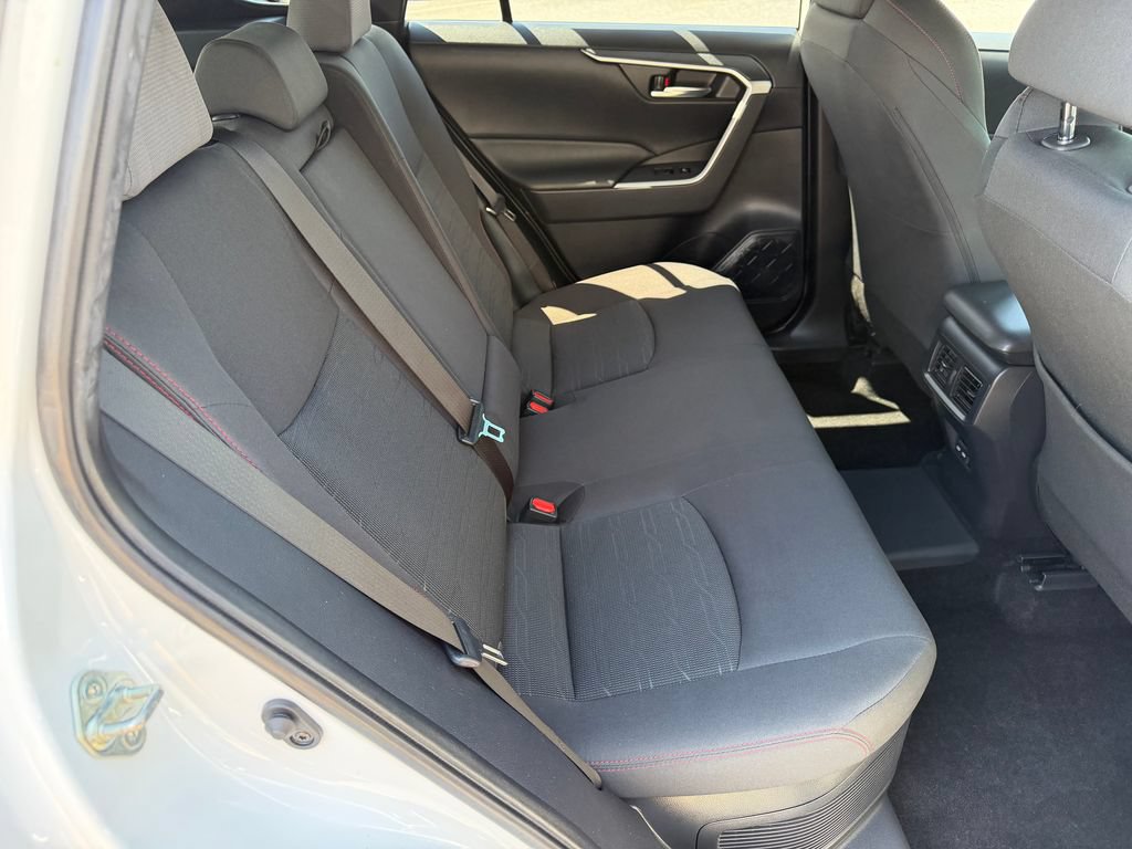 Used 2022 Toyota RAV4 SE w/ Weather & Moonroof Package AWD/4WD image 18