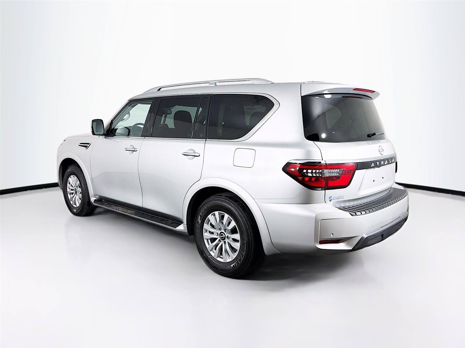 Used 2024 Nissan Armada SV AWD/4WD image 9
