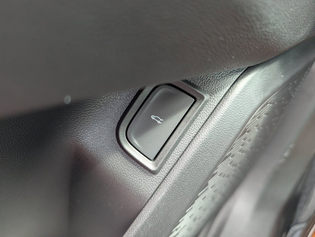 New 2026 Chevrolet Equinox ACTIV image 30