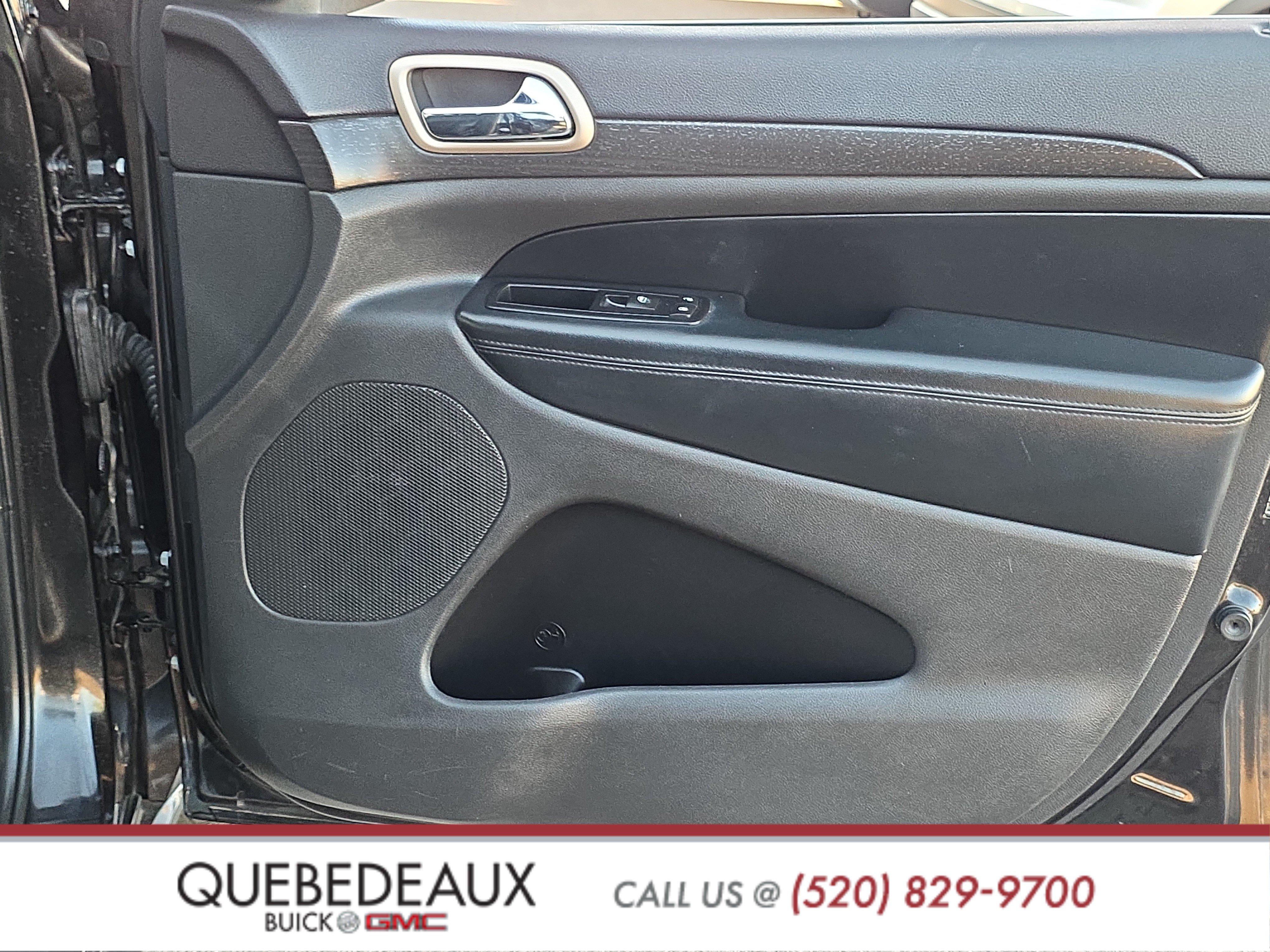 Used 2015 Jeep Grand Cherokee Altitude RWD image 25