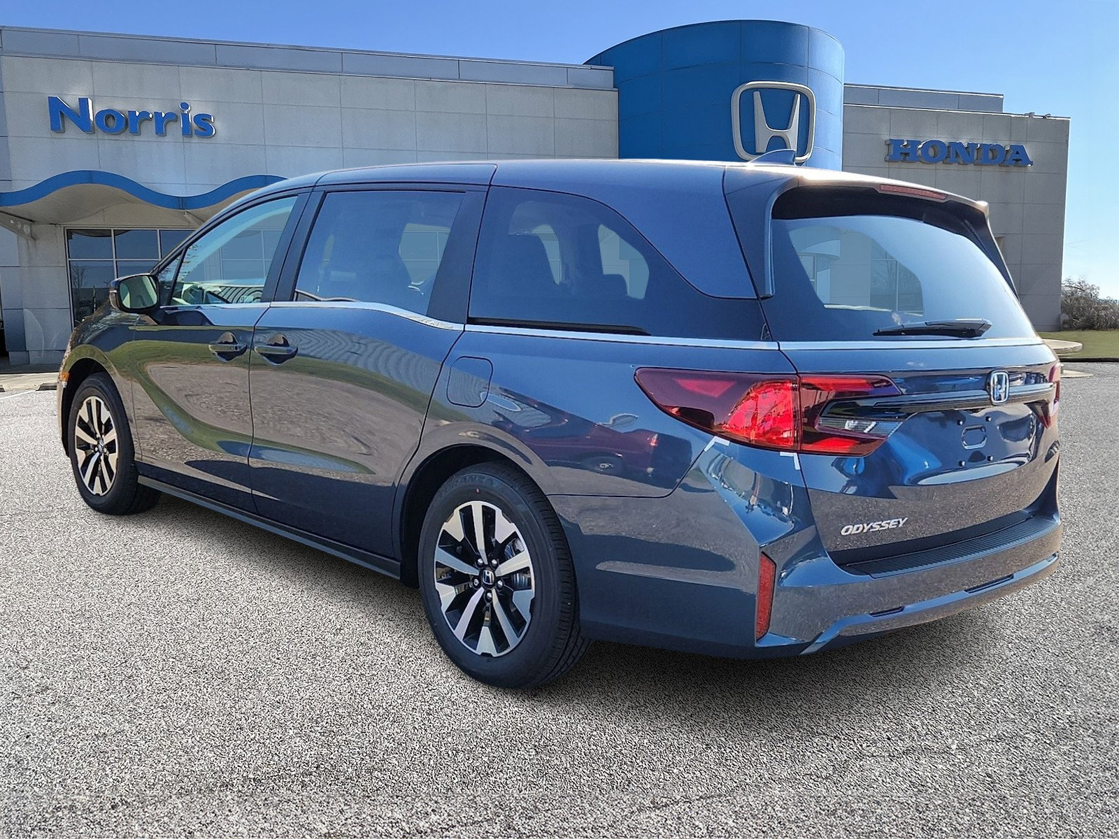 New 2026 Honda Odyssey EX-L image 3