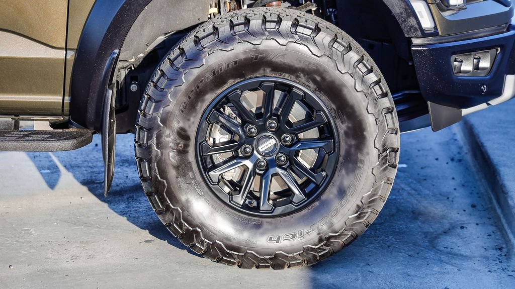 Used 2024 Ford F150 Raptor AWD/4WD image 11
