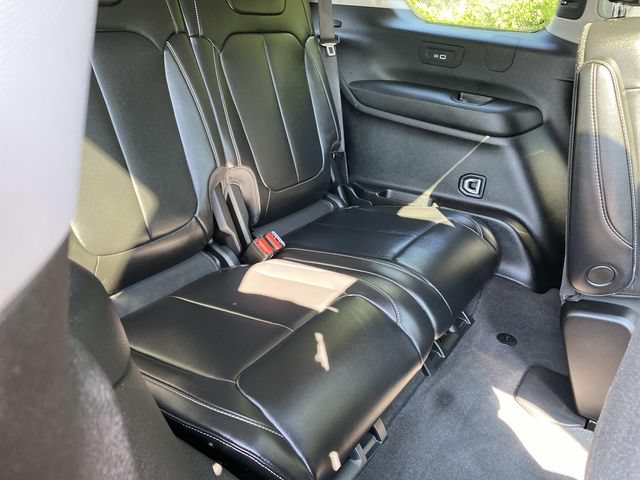 Used 2021 Jeep Grand Cherokee L Limited AWD/4WD image 22