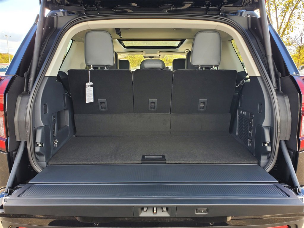 New 2025 Ford Expedition Active image 30