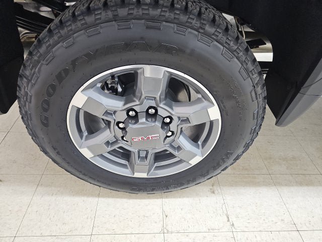New 2026 GMC Sierra 3500 SLT w/ SLT Premium Package AWD/4WD image 14