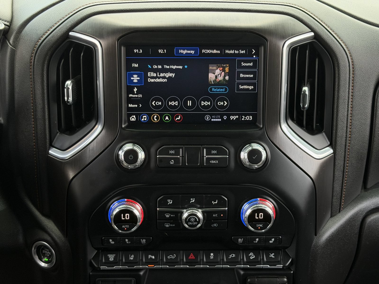 Used 2022 GMC Sierra 2500 AT4 w/ AT4 Premium Plus Package AWD/4WD image 20