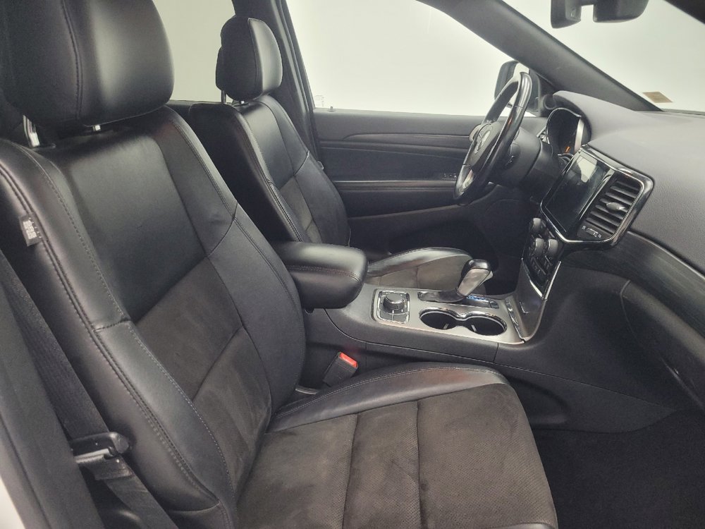 Used 2020 Jeep Grand Cherokee Laredo w/ Quick Order Package 2BN North image 21